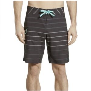 Patagonia men’s stretch board shorts, size 38